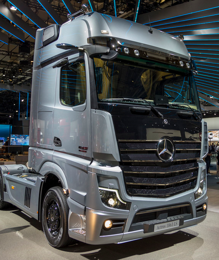 Mercedes-Benz LKW